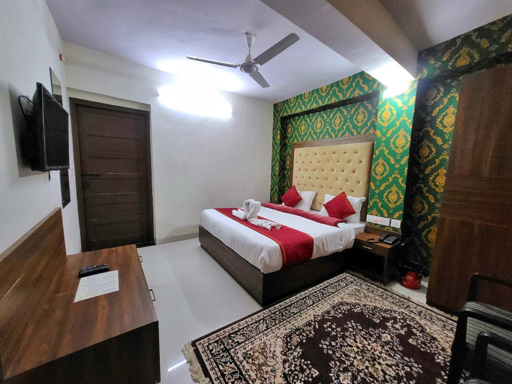 Bay Leaf By Live Inn Shimla Esterno foto