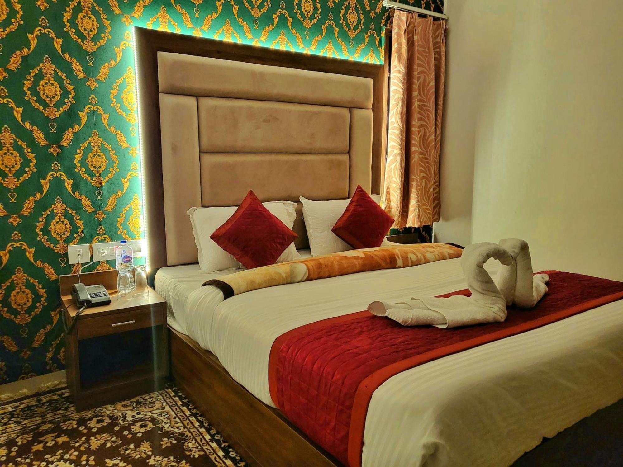 Bay Leaf By Live Inn Shimla Esterno foto